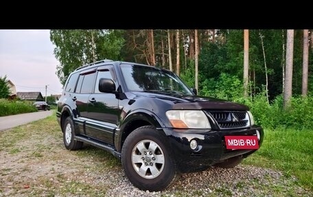Mitsubishi Pajero IV, 2006 год, 690 000 рублей, 2 фотография