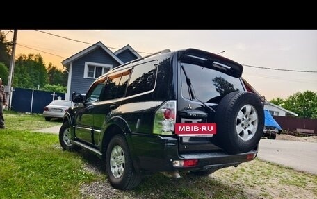 Mitsubishi Pajero IV, 2006 год, 690 000 рублей, 5 фотография