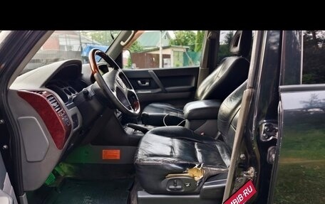 Mitsubishi Pajero IV, 2006 год, 690 000 рублей, 16 фотография