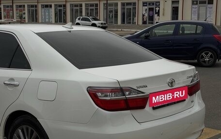 Toyota Camry, 2015 год, 1 950 000 рублей, 6 фотография