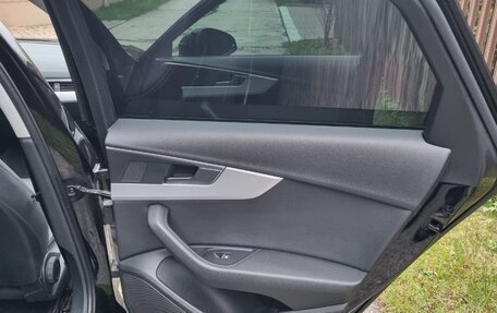 Audi A4, 2018 год, 2 250 000 рублей, 26 фотография