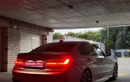 BMW 3 серия, 2019 год, 4 500 000 рублей, 3 фотография