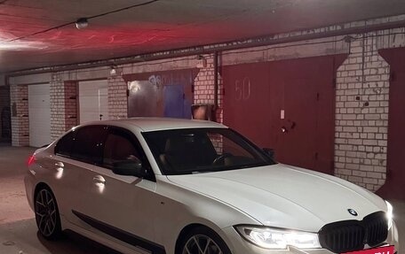 BMW 3 серия, 2019 год, 4 500 000 рублей, 2 фотография