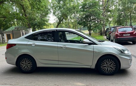 Hyundai Solaris II рестайлинг, 2013 год, 620 000 рублей, 4 фотография