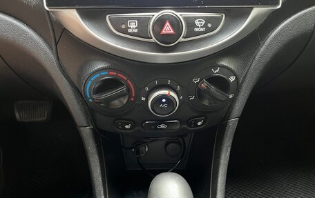 Hyundai Solaris II рестайлинг, 2013 год, 620 000 рублей, 14 фотография
