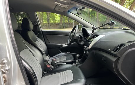 Hyundai Solaris II рестайлинг, 2013 год, 620 000 рублей, 19 фотография