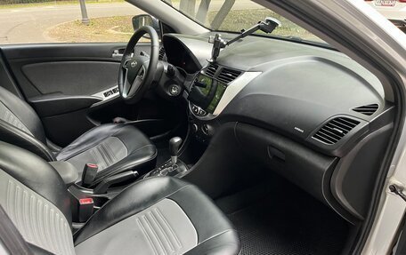Hyundai Solaris II рестайлинг, 2013 год, 620 000 рублей, 18 фотография