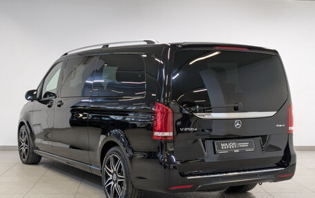 Mercedes-Benz V-Класс, 2019 год, 6 350 000 рублей, 7 фотография