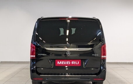 Mercedes-Benz V-Класс, 2019 год, 6 350 000 рублей, 6 фотография