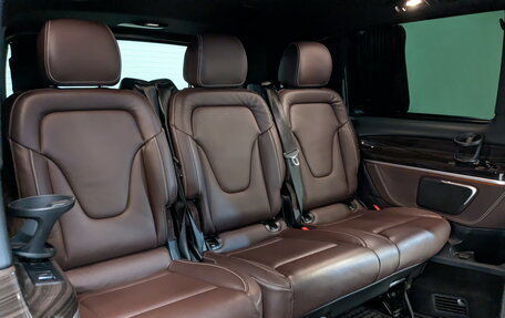 Mercedes-Benz V-Класс, 2019 год, 6 350 000 рублей, 13 фотография