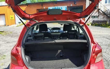 Toyota Yaris III рестайлинг, 2007 год, 500 000 рублей, 2 фотография