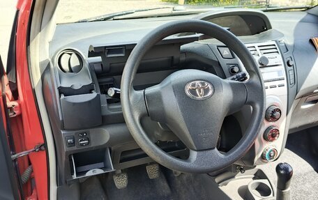 Toyota Yaris III рестайлинг, 2007 год, 500 000 рублей, 4 фотография