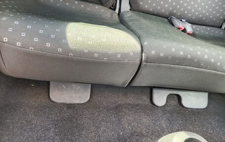 Toyota Yaris III рестайлинг, 2007 год, 500 000 рублей, 12 фотография