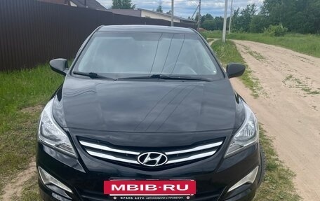 Hyundai Solaris II рестайлинг, 2015 год, 1 060 000 рублей, 13 фотография