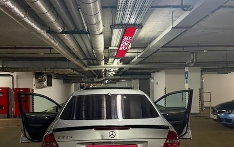 Mercedes-Benz E-Класс, 2002 год, 1 100 000 рублей, 2 фотография