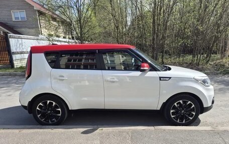 KIA Soul II рестайлинг, 2019 год, 1 590 000 рублей, 4 фотография