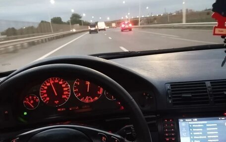 BMW 5 серия, 2001 год, 780 000 рублей, 8 фотография