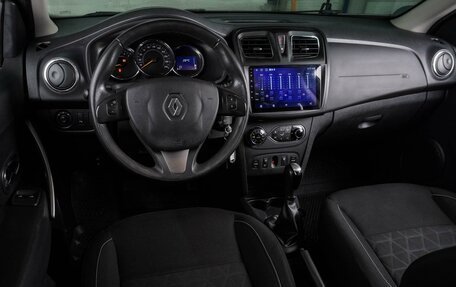 Renault Sandero II рестайлинг, 2017 год, 900 000 рублей, 6 фотография