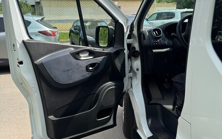 Opel Vivaro B, 2017 год, 2 135 000 рублей, 10 фотография