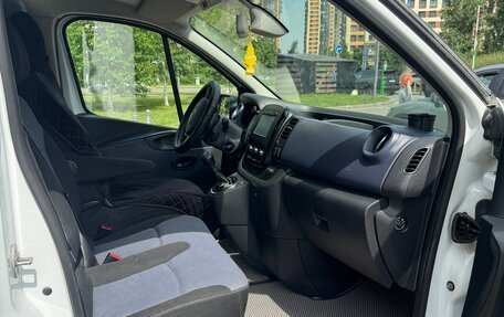 Opel Vivaro B, 2017 год, 2 135 000 рублей, 11 фотография
