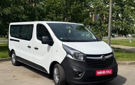 Opel Vivaro B, 2017 год, 2 135 000 рублей, 3 фотография