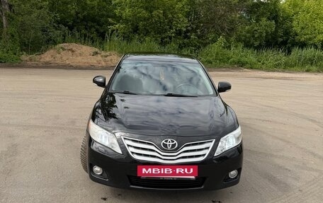 Toyota Camry, 2010 год, 1 155 000 рублей, 2 фотография