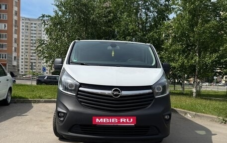 Opel Vivaro B, 2017 год, 2 135 000 рублей, 25 фотография