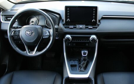 Toyota RAV4, 2020 год, 3 149 000 рублей, 9 фотография