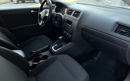 Volkswagen Jetta VI, 2014 год, 896 000 рублей, 21 фотография