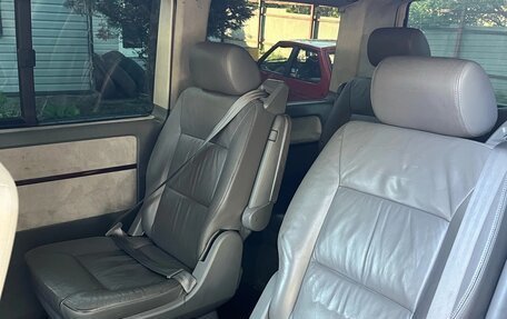 Volkswagen Multivan T5, 2004 год, 1 200 000 рублей, 4 фотография