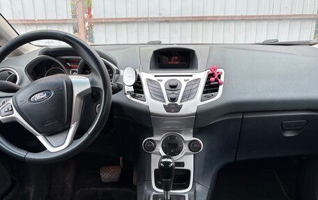 Ford Fiesta, 2011 год, 810 000 рублей, 6 фотография