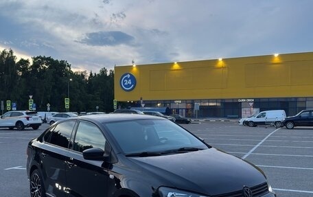 Volkswagen Polo VI (EU Market), 2015 год, 790 000 рублей, 2 фотография