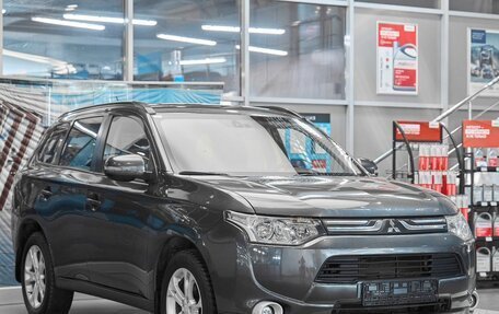 Mitsubishi Outlander III рестайлинг 3, 2013 год, 1 149 000 рублей, 3 фотография