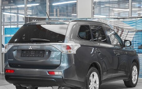 Mitsubishi Outlander III рестайлинг 3, 2013 год, 1 149 000 рублей, 6 фотография