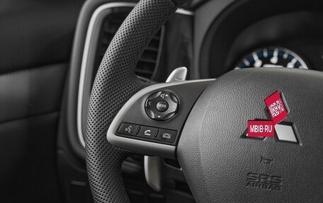 Mitsubishi Outlander III рестайлинг 3, 2013 год, 1 149 000 рублей, 11 фотография