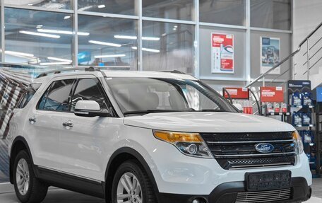 Ford Explorer VI, 2013 год, 1 649 000 рублей, 3 фотография