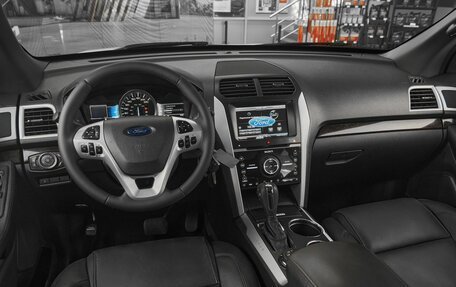 Ford Explorer VI, 2013 год, 1 649 000 рублей, 8 фотография