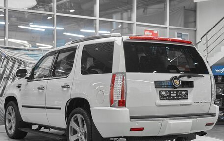 Cadillac Escalade III, 2013 год, 1 849 000 рублей, 4 фотография