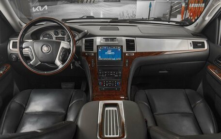 Cadillac Escalade III, 2013 год, 1 849 000 рублей, 8 фотография
