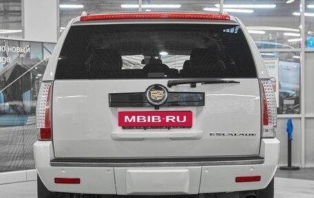 Cadillac Escalade III, 2013 год, 1 849 000 рублей, 5 фотография