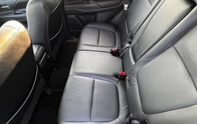 Mitsubishi Outlander III рестайлинг 3, 2014 год, 1 298 000 рублей, 1 фотография