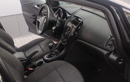 Opel Astra J, 2011 год, 490 000 рублей, 8 фотография