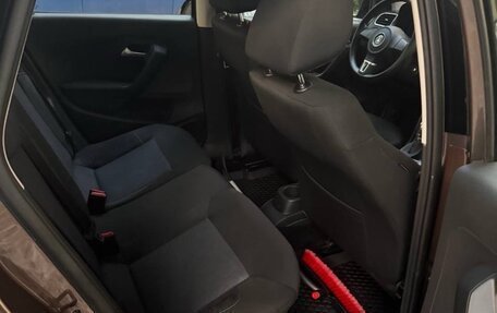 Volkswagen Polo VI (EU Market), 2011 год, 1 300 000 рублей, 10 фотография