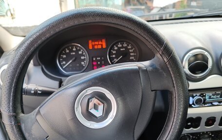 Renault Logan I, 2014 год, 380 000 рублей, 3 фотография