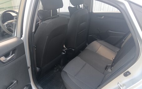 Hyundai Solaris II рестайлинг, 2017 год, 480 000 рублей, 8 фотография