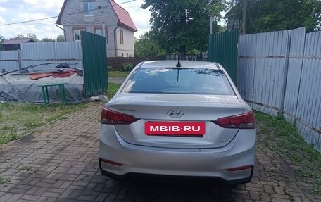 Hyundai Solaris II рестайлинг, 2017 год, 480 000 рублей, 3 фотография