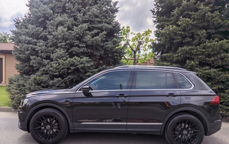 Volkswagen Tiguan II, 2017 год, 2 269 000 рублей, 5 фотография
