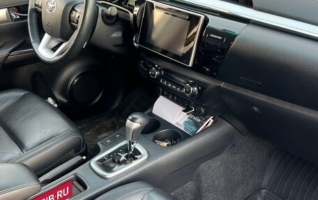 Toyota Hilux VIII, 2017 год, 4 200 000 рублей, 9 фотография