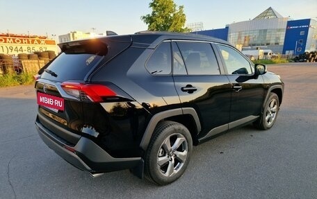 Toyota RAV4, 2022 год, 6 500 000 рублей, 10 фотография