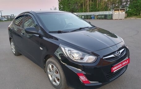 Hyundai Solaris II рестайлинг, 2012 год, 610 000 рублей, 2 фотография